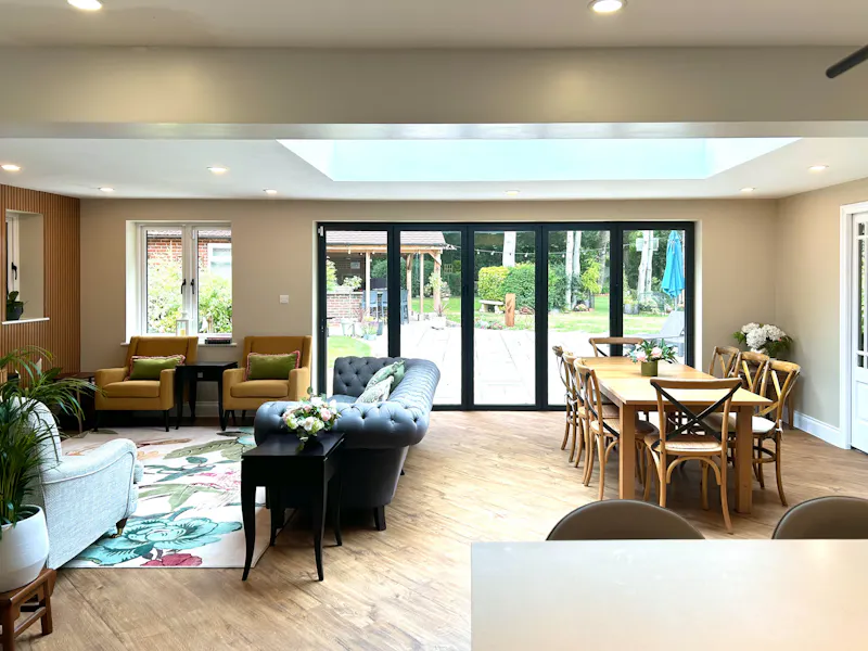 Surrey Family Home w Office, D2895 (photo 3)