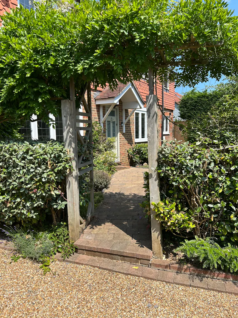 Surrey Family Home w Office, D2895 (photo 71)