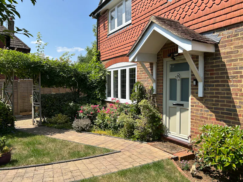 Surrey Family Home w Office, D2895 (photo 68)