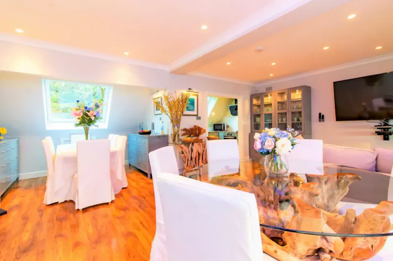 Folkestone Beach Front House, C961 (photo 13)