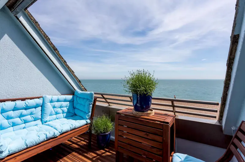 Folkestone Beach Front House, C961 (photo 17)