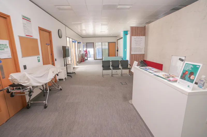 Hospital Police & Office Hayes, T184 (photo 8)