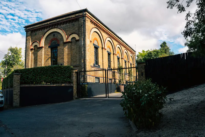 Gate at Victorian Pumphouse in Walton, B2155 (photo 24)