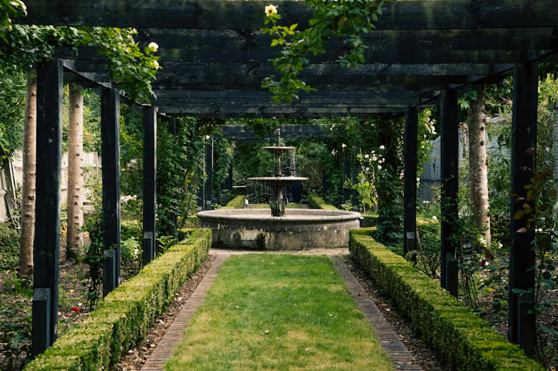 Garden - formal at Victorian Pumphouse in Walton, B2155 (photo 14)