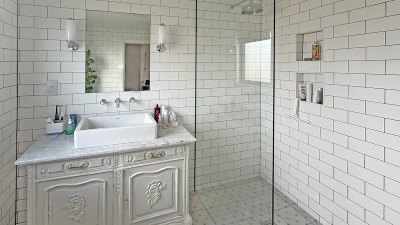 Bathroom at East Dulwich Family Home, D2899 (photo 28)