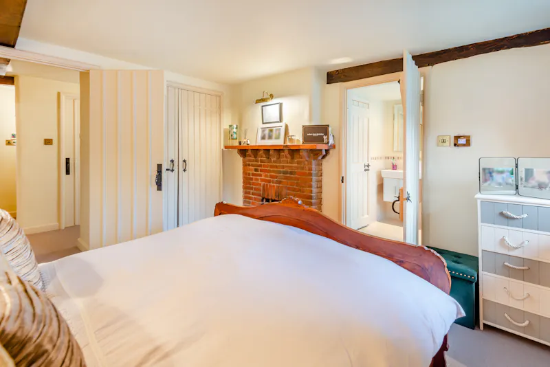 Bedroom at Chesham Arts & Crafts Farmhouse, L782 (photo 68)