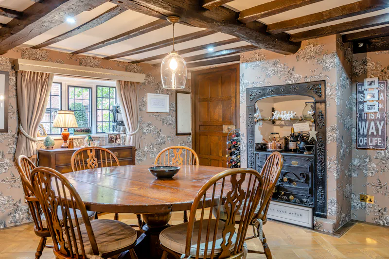 Chesham Arts & Crafts Farmhouse, L782 (photo 28)