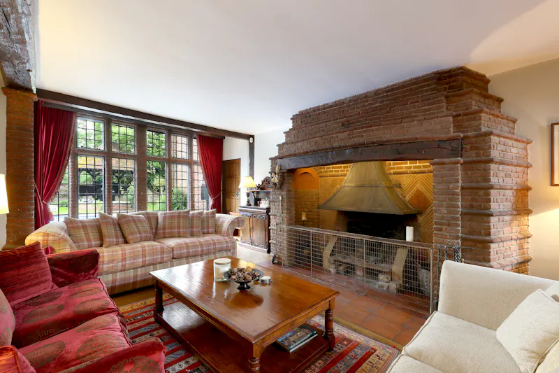 Fireplace at Chesham Arts & Crafts Farmhouse, L782 (photo 12)
