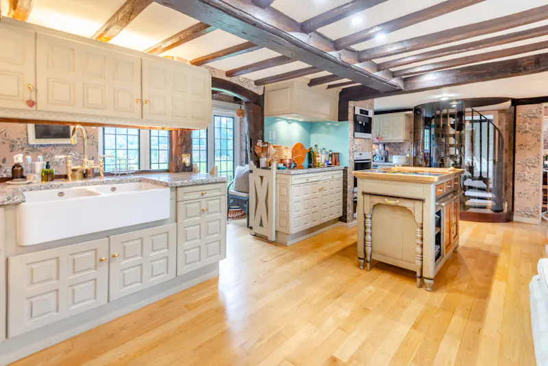 Kitchen island at Chesham Arts & Crafts Farmhouse, L782 (photo 16)