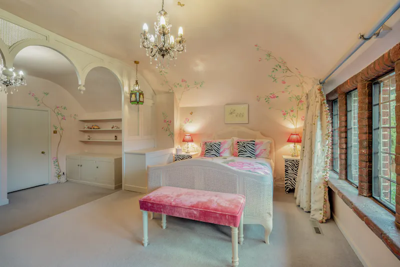 Chesham Arts & Crafts Farmhouse, L782 (photo 59)