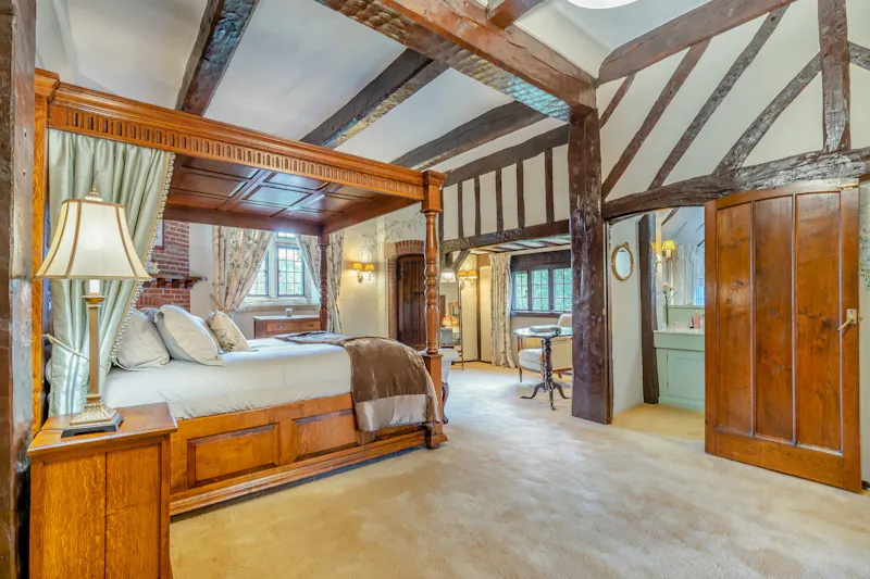 Chesham Arts & Crafts Farmhouse, L782 (photo 52)