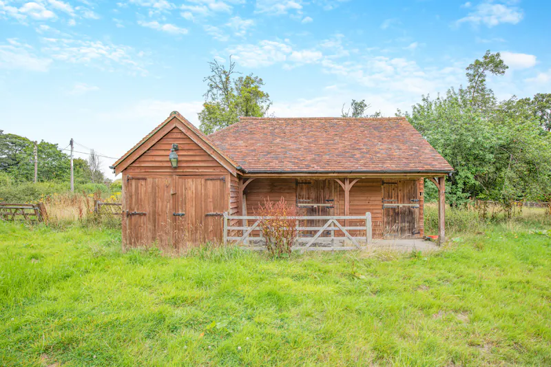Stable / Outbuildings at Chesham Arts & Crafts Farmhouse, L782 (photo 111)