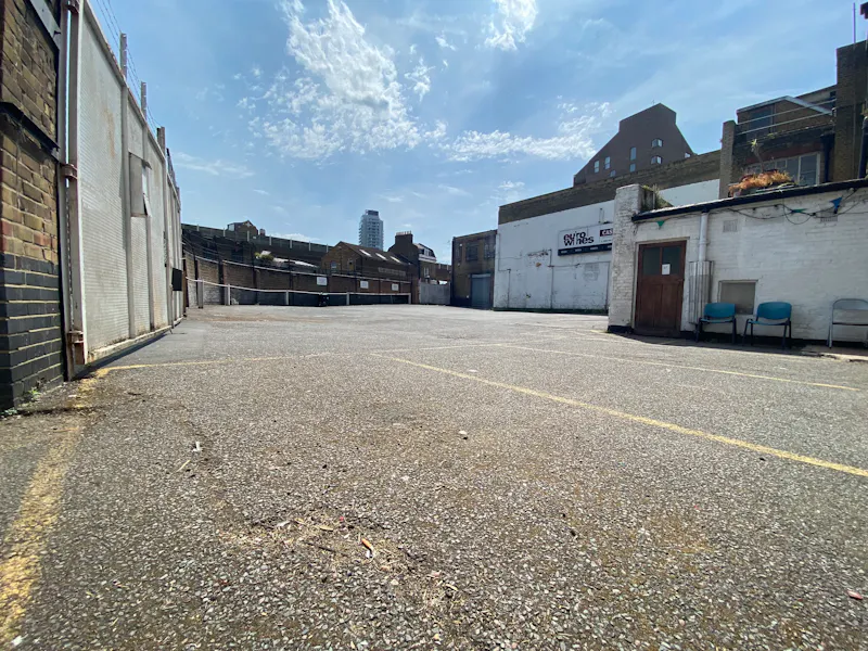 Deptford Empty Warehouse, N579 (photo 15)