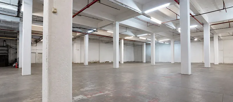 Deptford Empty Warehouse, N579 (photo 7)