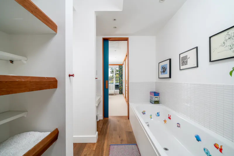London Fields Modern Home, K520 (photo 23)