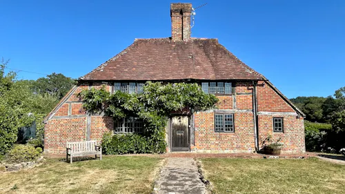 Whimsical Liphook Tudor Cottage, C962