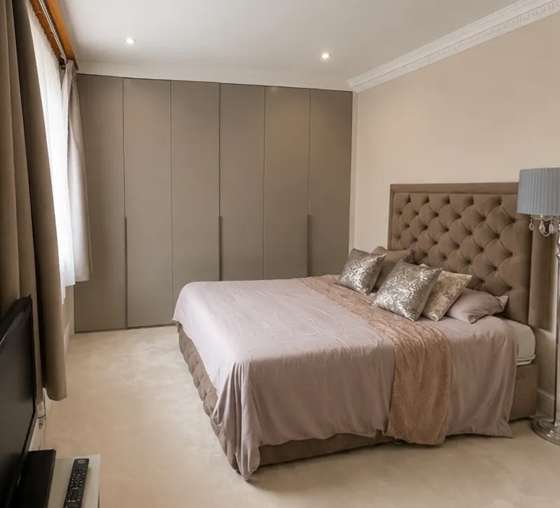 Bedroom at Kilburn Luxe Modern Mansion, D2901 (photo 32)