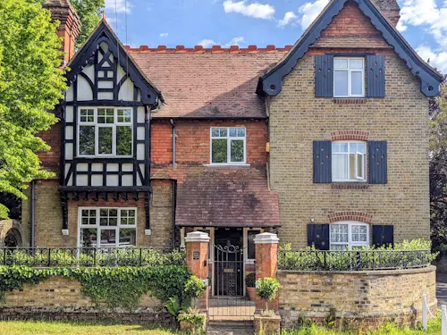 Uxbridge Arts & Crafts House, C963