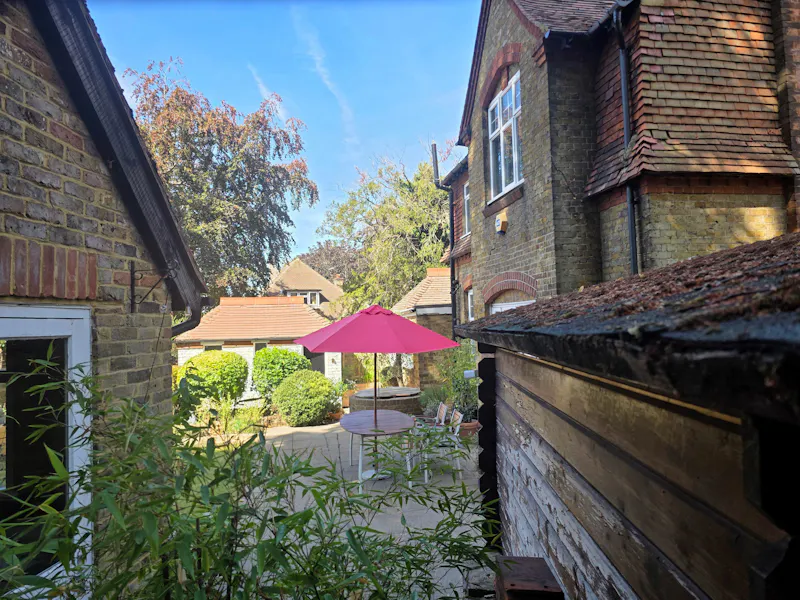 Uxbridge Arts & Crafts House, C963 (photo 43)