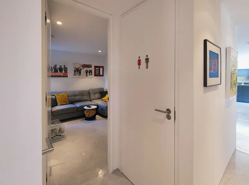 Unique Architect Designed Home, K521 (photo 37)