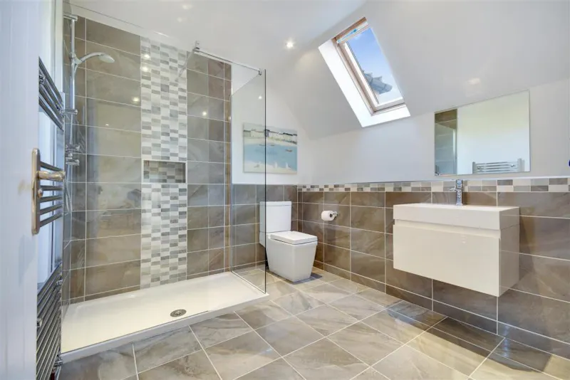 Bathroom at Stoney Hills Modern Mansion, D2904 (photo 14)