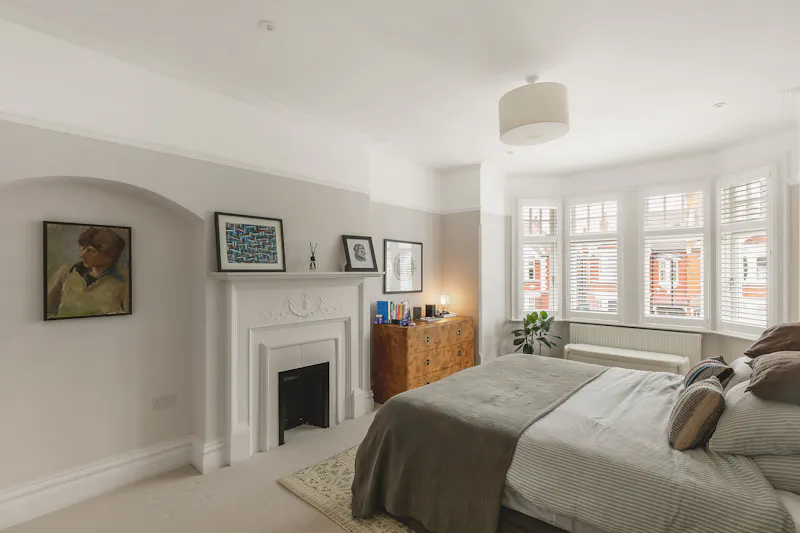 Bedroom at Elegant Ealing Edwardian Home, E557 (photo 23)