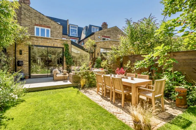 Contemporary White City Terrace, B2162 (photo 29)