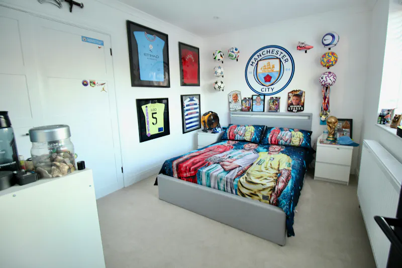 Bedroom at St Albans Suburban Home, D2905 (photo 12)