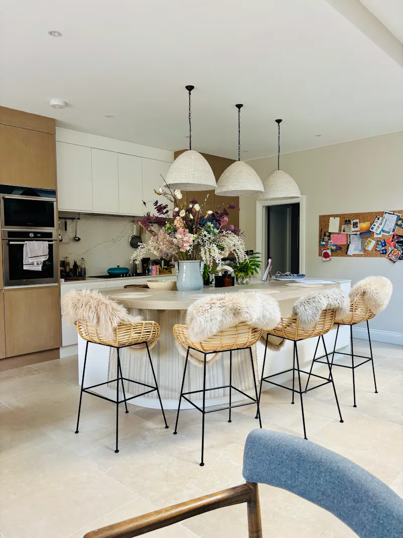 Contemporary White City Terrace, B2162 (photo 12)