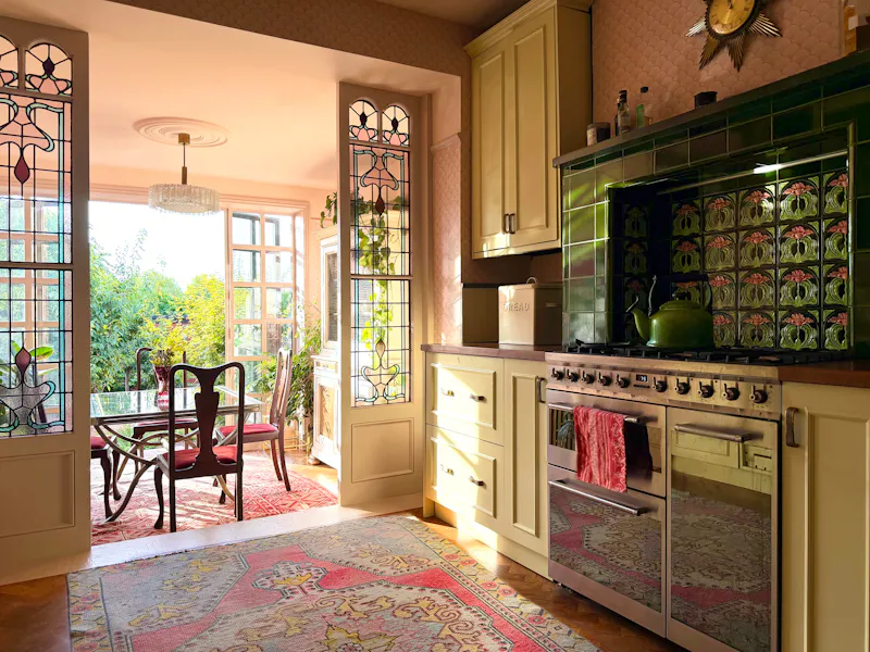 Kitchen at Colourful Palmers Green home, E525 (photo 23)