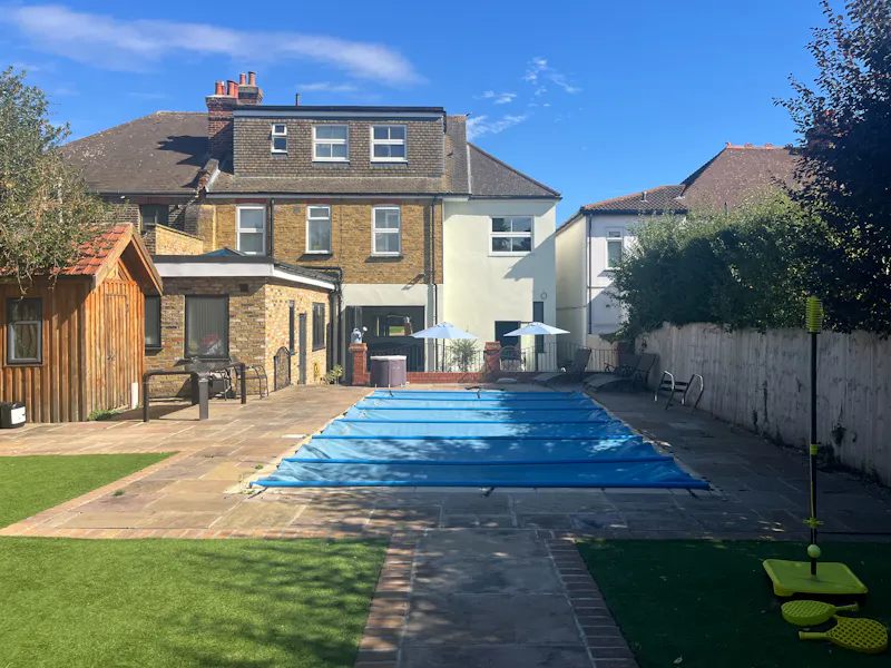 Upminster Family Pool House, D2907 (photo 35)