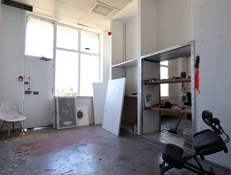 Kings Cross Hospital Studio , Q164 (photo 80)