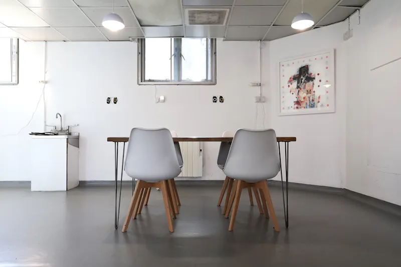 Kings Cross Hospital Studio , Q164 (photo 24)