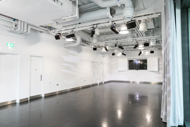 Canary Wharf Studio, N557 (photo 4)