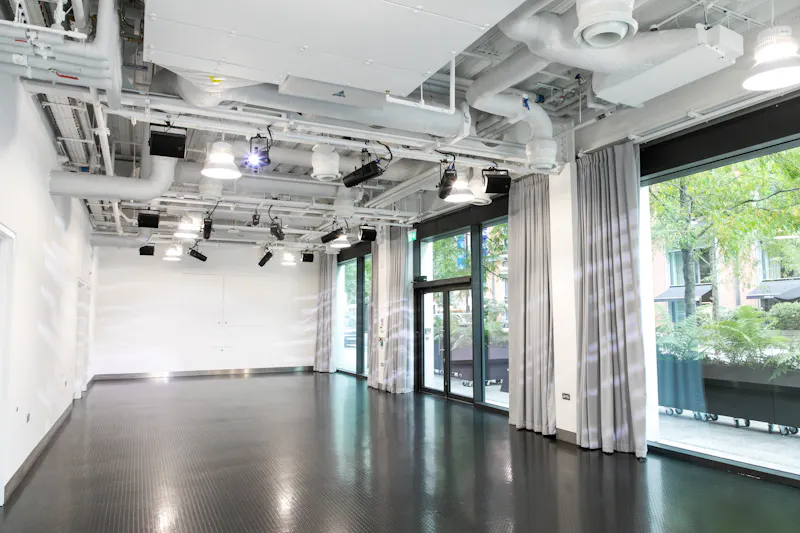 Canary Wharf Studio, N557 (photo 5)