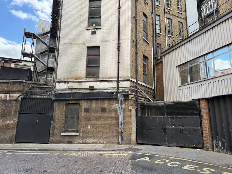 Kings Cross Hospital Studio , Q164 (photo 112)
