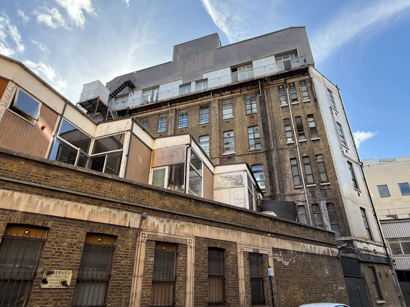 Kings Cross Hospital Studio , Q164 (photo 107)