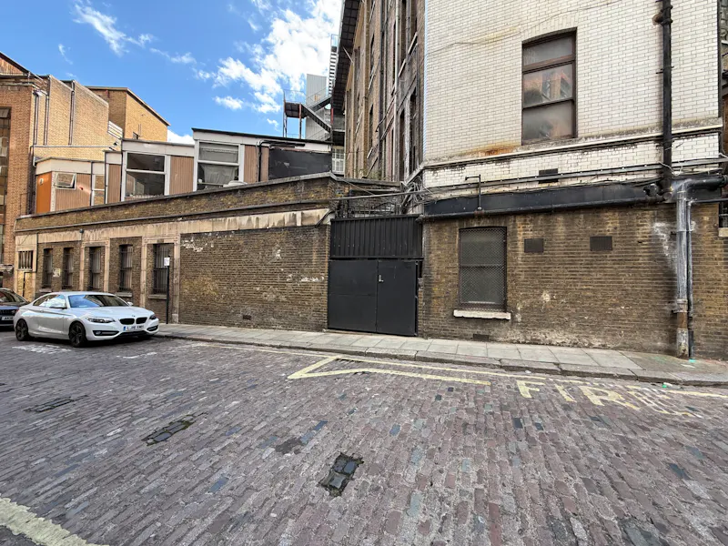 Kings Cross Hospital Studio , Q164 (photo 106)