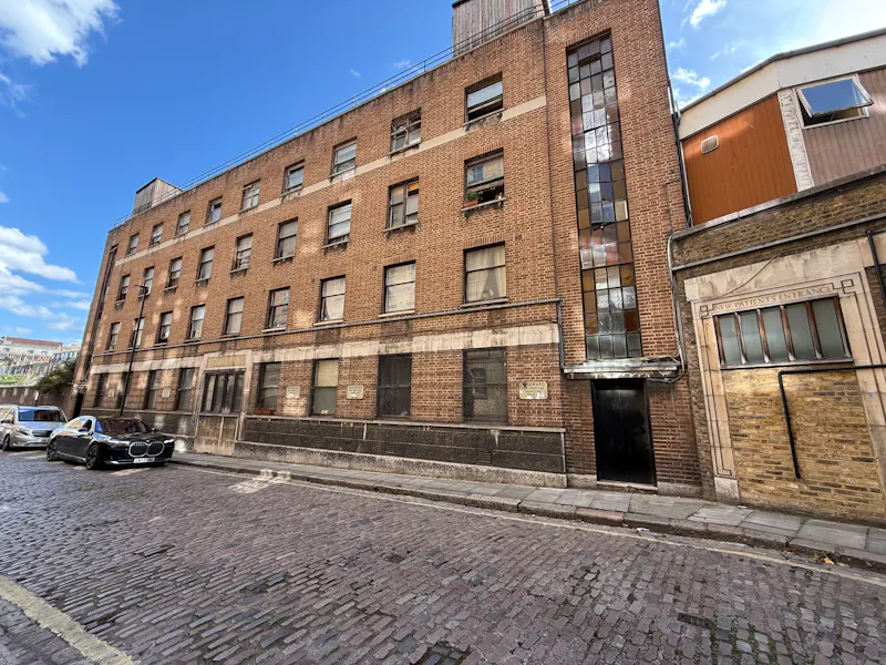 Kings Cross Hospital Studio , Q164 (photo 99)