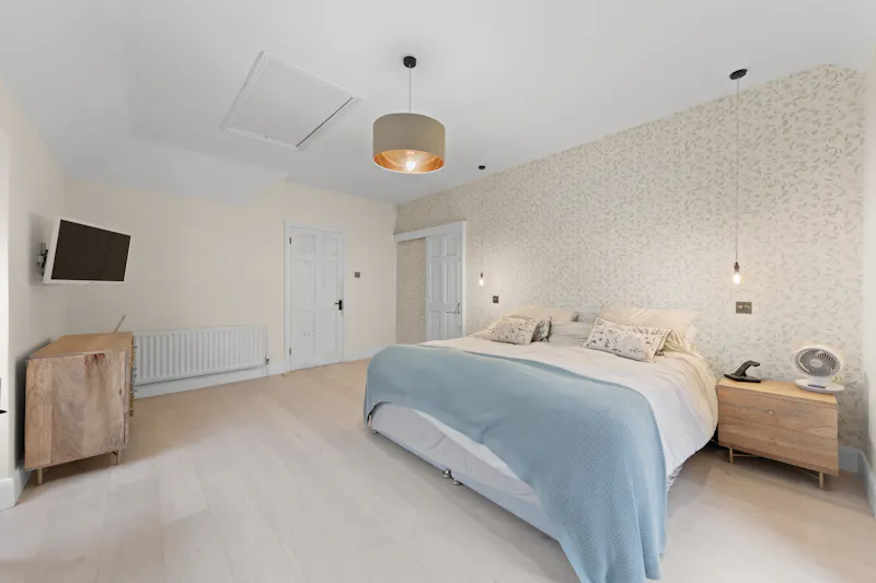 Bedroom at Stanmore Tudor Farmhouse, E558 (photo 21)