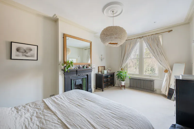Bedroom - main at Kensal Rise family house, B1688 (photo 24)