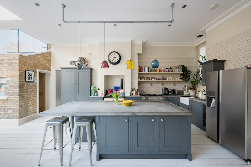 Kitchen at Kensal Rise family house, B1688 (photo 3)