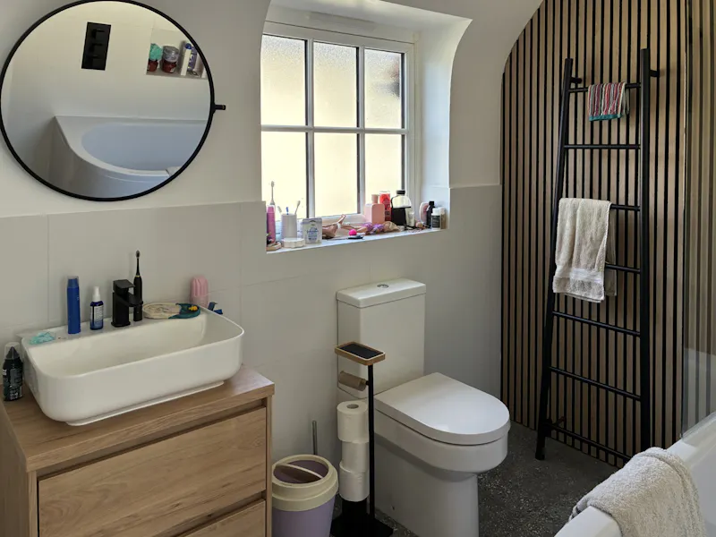 Large Lymington Detached Home, D2626 (photo 32)