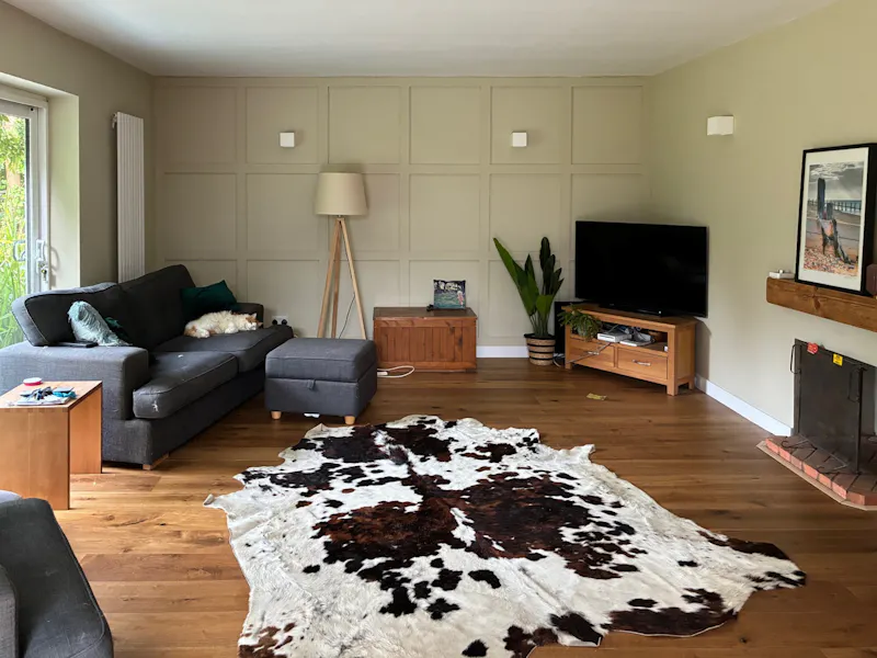 Living Room at Large Lymington Detached Home, D2626 (photo 5)