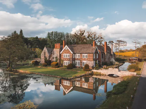 Hereford Tudor Manor House, M377