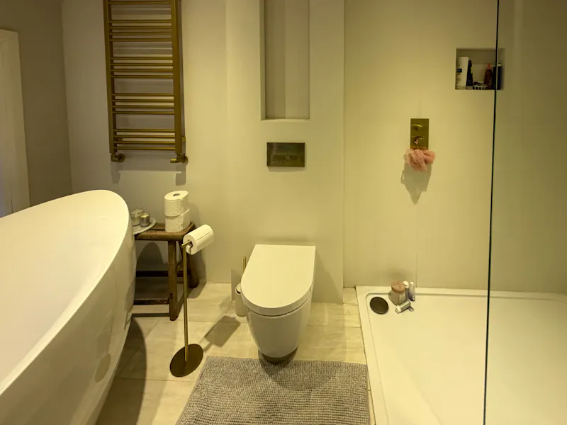 Shower at Riverside Tudor-Style Mansion, B2166 (photo 50)
