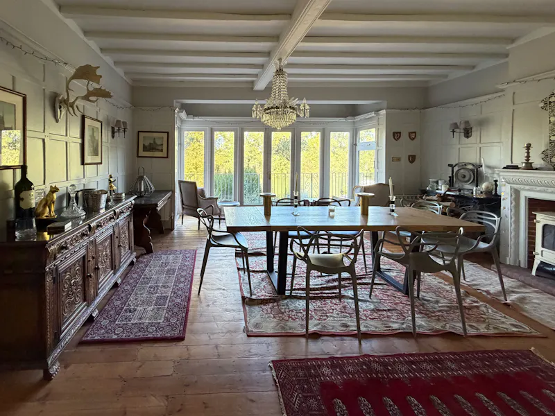 Dining room at Riverside Tudor-Style Mansion, B2166 (photo 7)