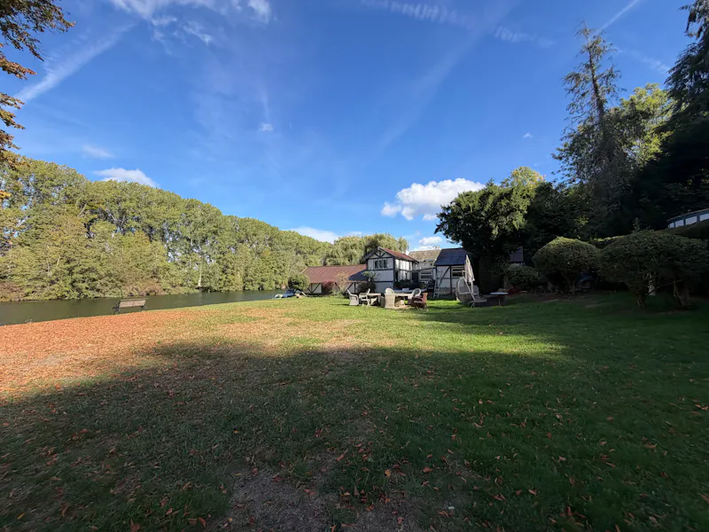 Riverside Tudor-Style Mansion, B2166 (photo 79)