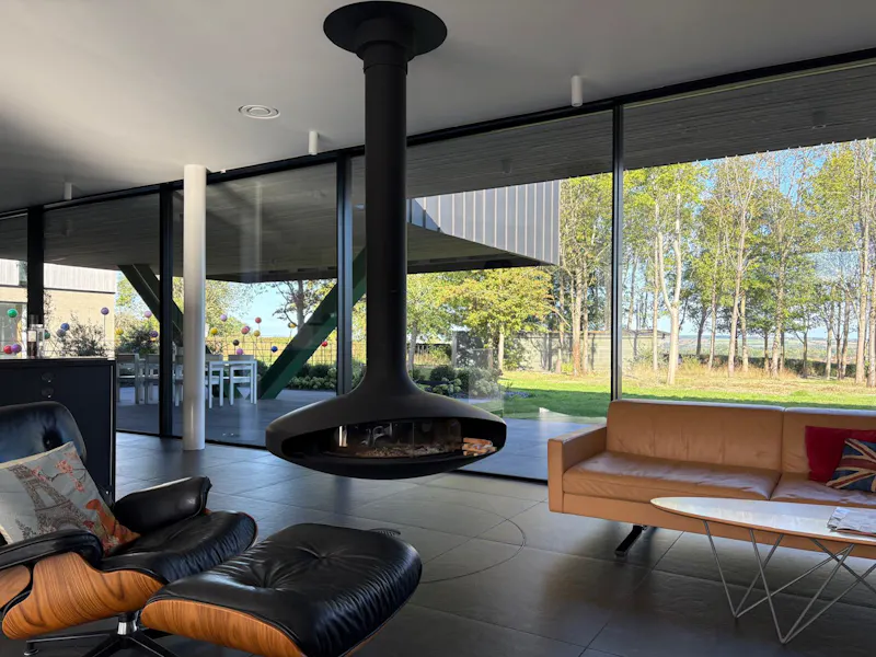 Fireplace at Modern East Bridgford House, K523 (photo 6)