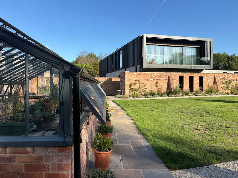 Greenhouse at Modern East Bridgford House, K523 (photo 37)
